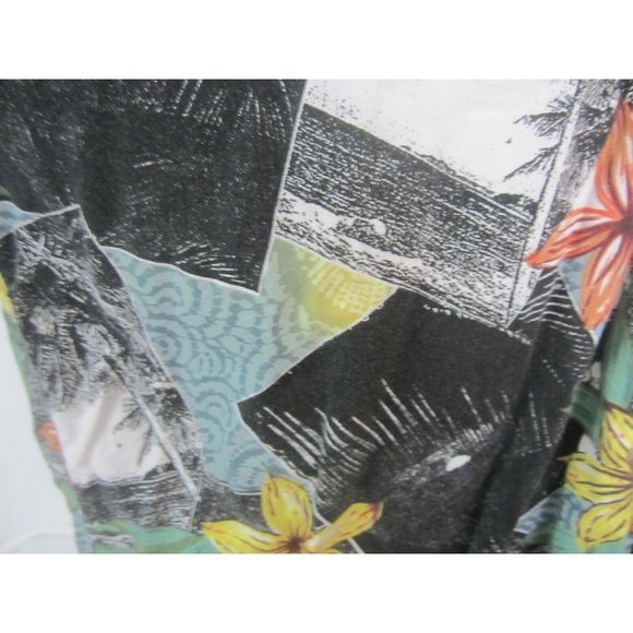 Newport Blue vtg Men Hawaiian camp shirt p2p 23 L aloha luau tropical floral - Picture 7 of 8